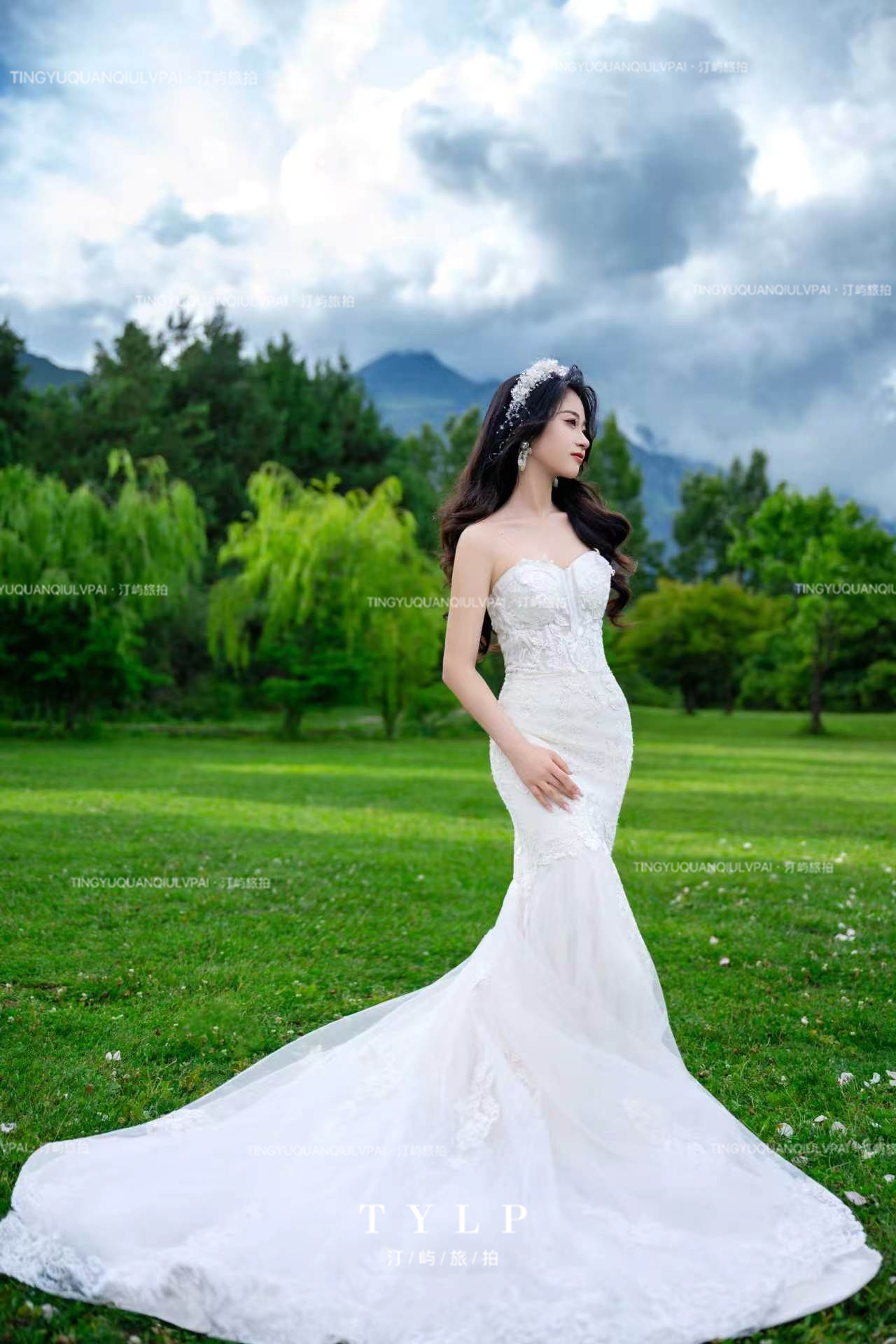 f03ed2672f3c7babbab41a67489a1c5c.jpg